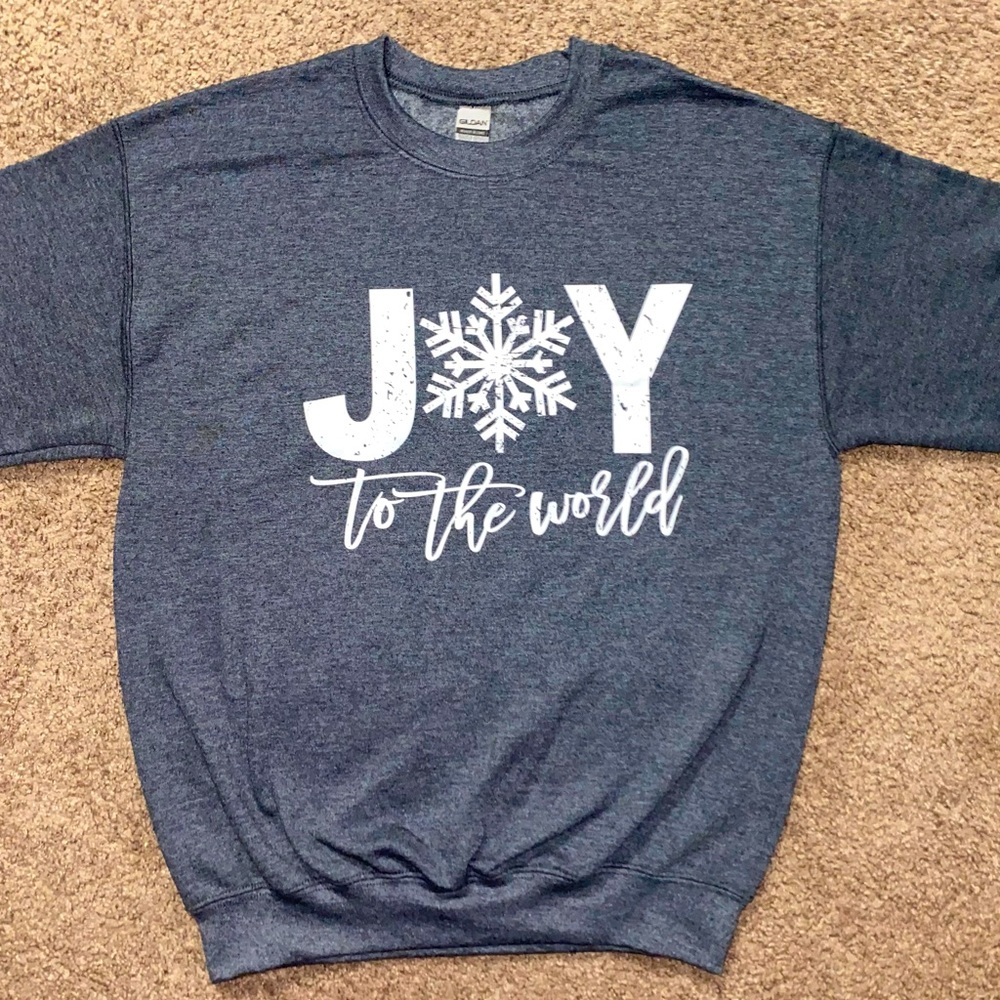 🆕 Joy to the world Gildan Crewneck Sweatshirt